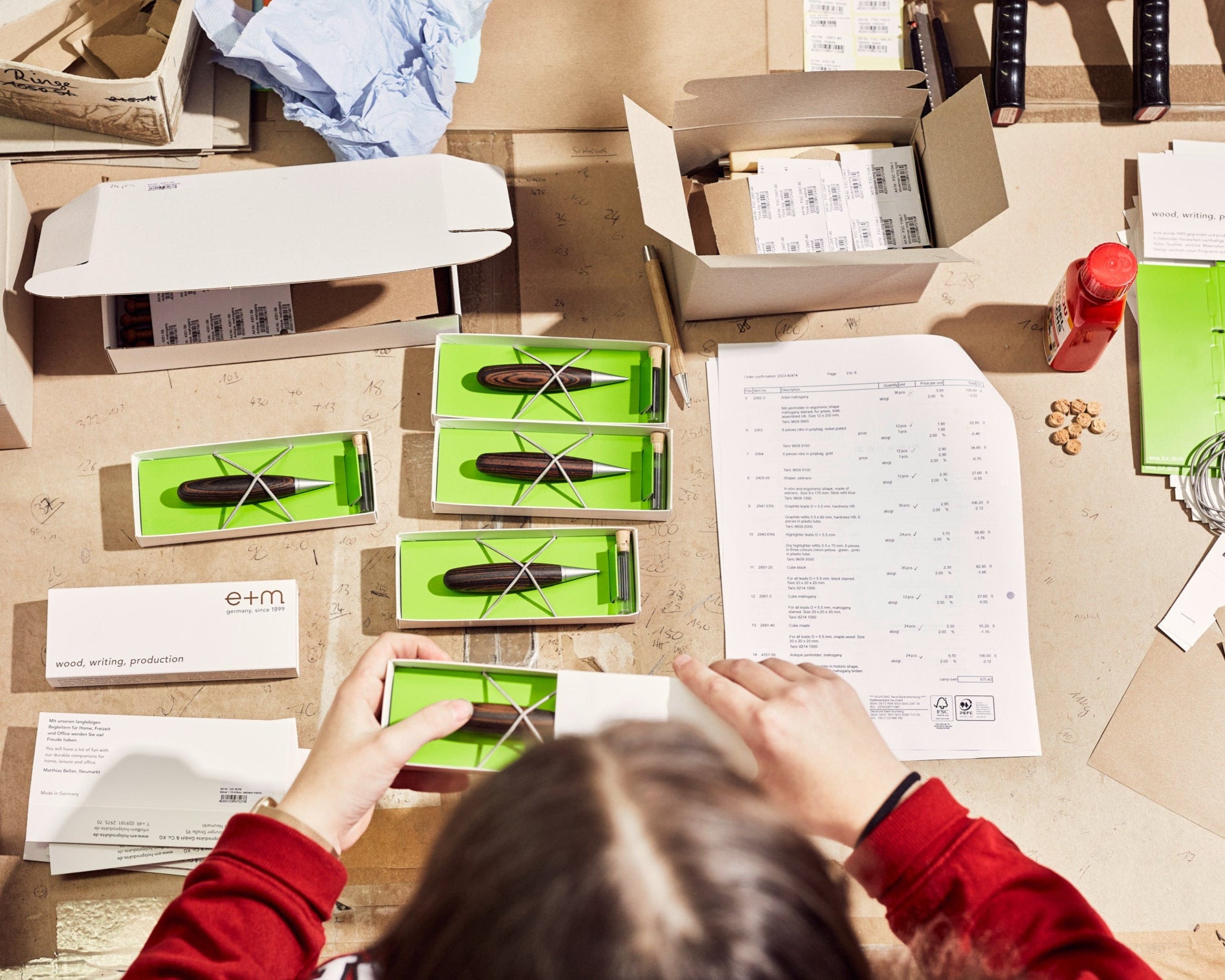 E+M Holzprodukte | Drechslerei Werkstatt Reportage Verpacken